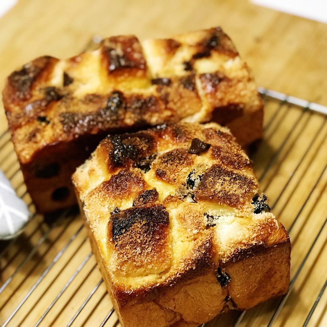 消耗淡奶油的超软北海道手撕面包——椰蓉和巧克力很搭哦~