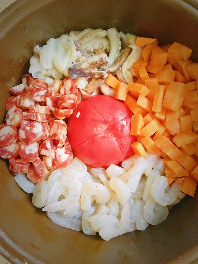 懒人腊肠海鲜小米饭（电饭煲版）