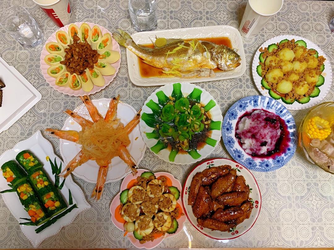 最美年夜饭-🎋翠竹报春节节高🥒（黄瓜玉米火腿鸡丁沙拉）