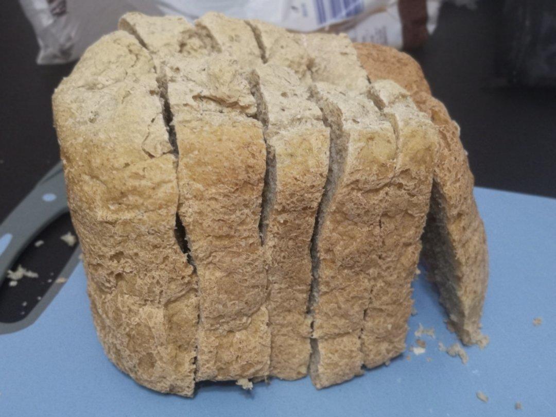 无油无糖全麦面包（面包机版）