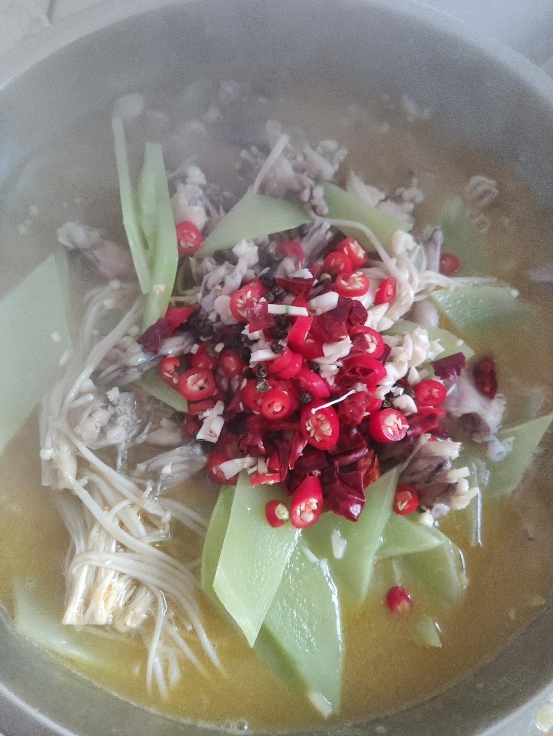 懒人版酸汤牛蛙