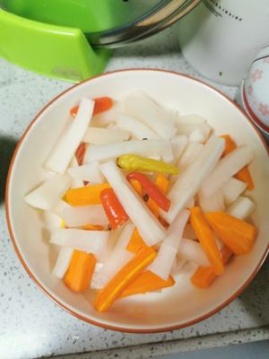 自制酸酸辣辣的四川泡菜的做法 步骤5