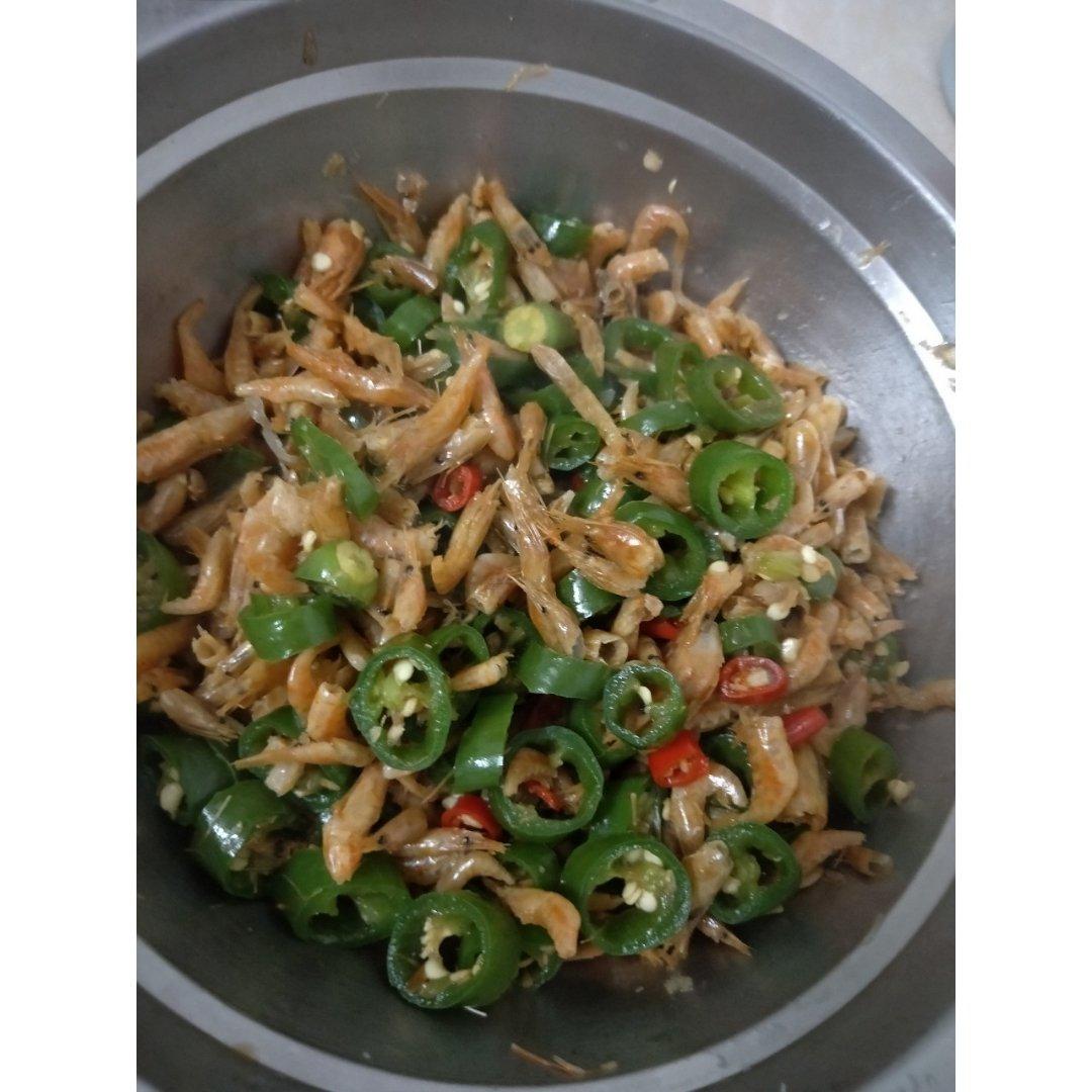 青椒炒小虾干