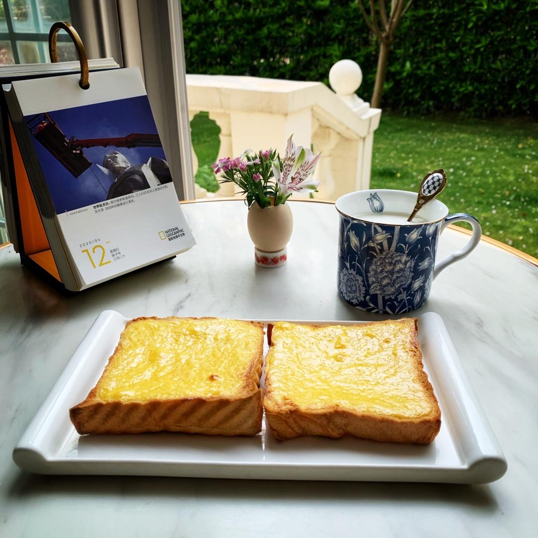 懒人版岩烧乳酪片快速消耗吐司片奶酪