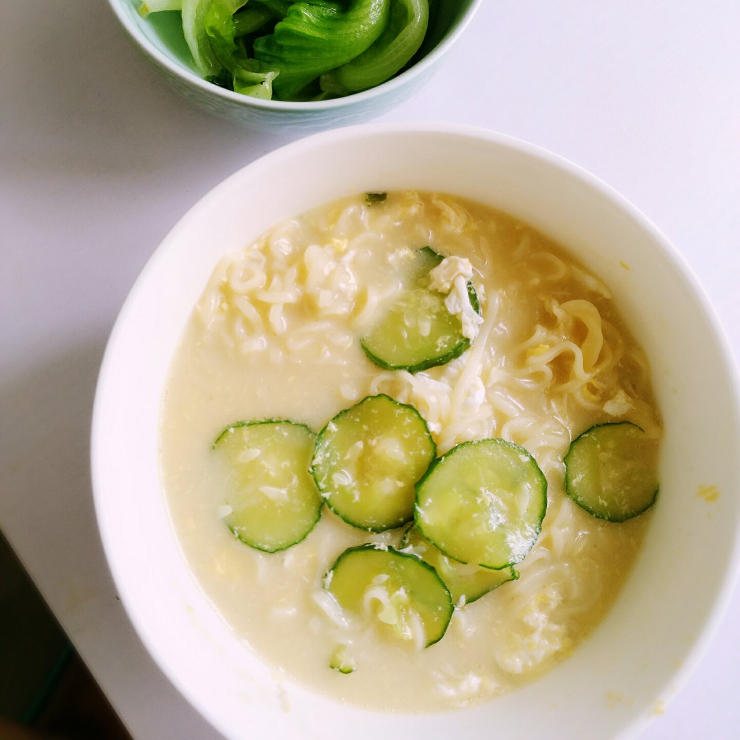 满足食欲的深夜秘密 森系浓香泡面