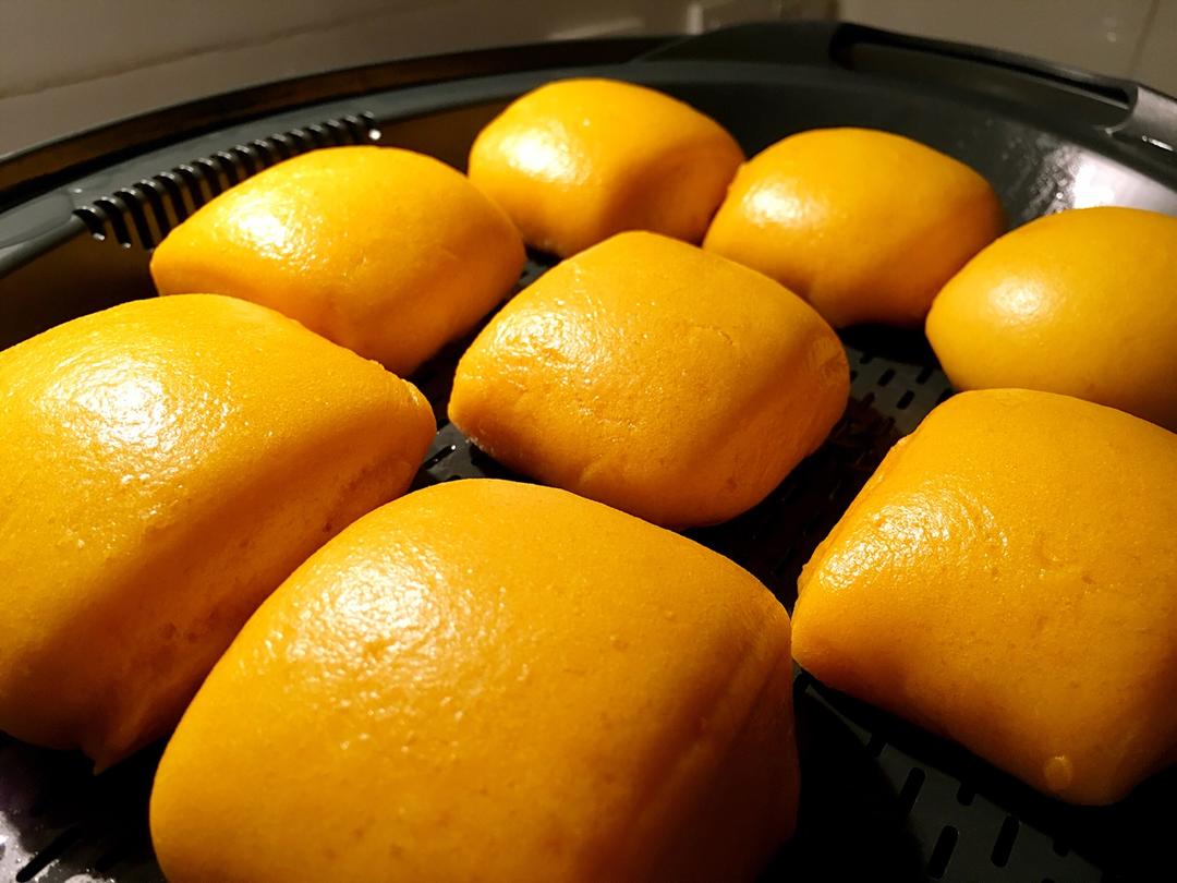 新手也可以--详解如何做出人见人爱、金黄的南瓜馒头