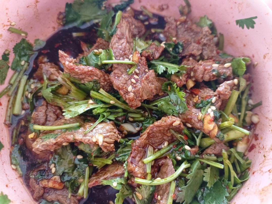 丈母娘吃了都夸的凉拌香菜牛肉