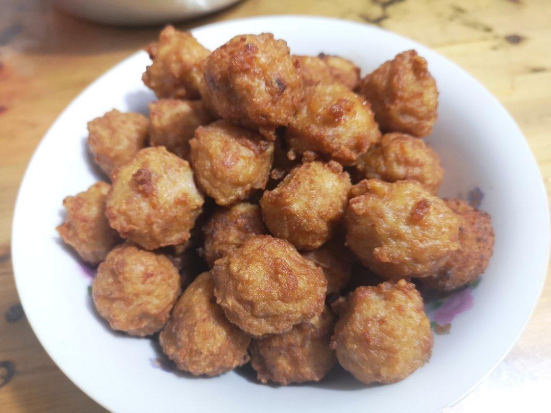酥炸肉丸子