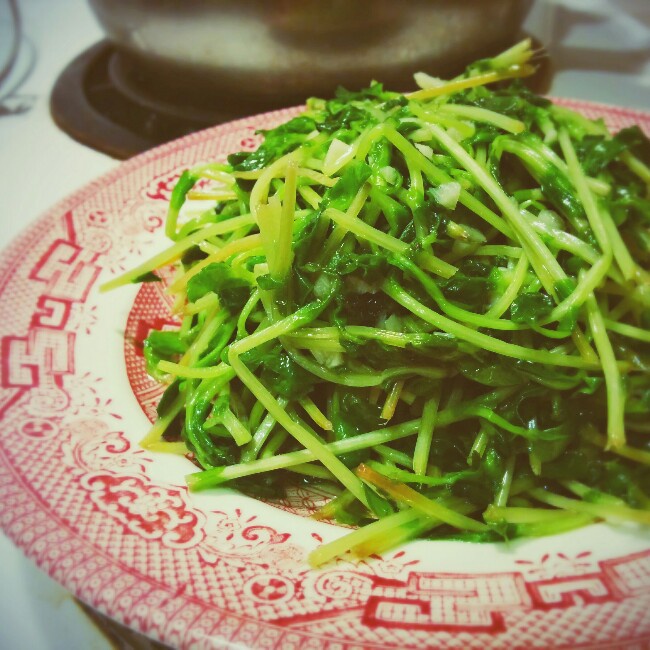 清炒豆苗