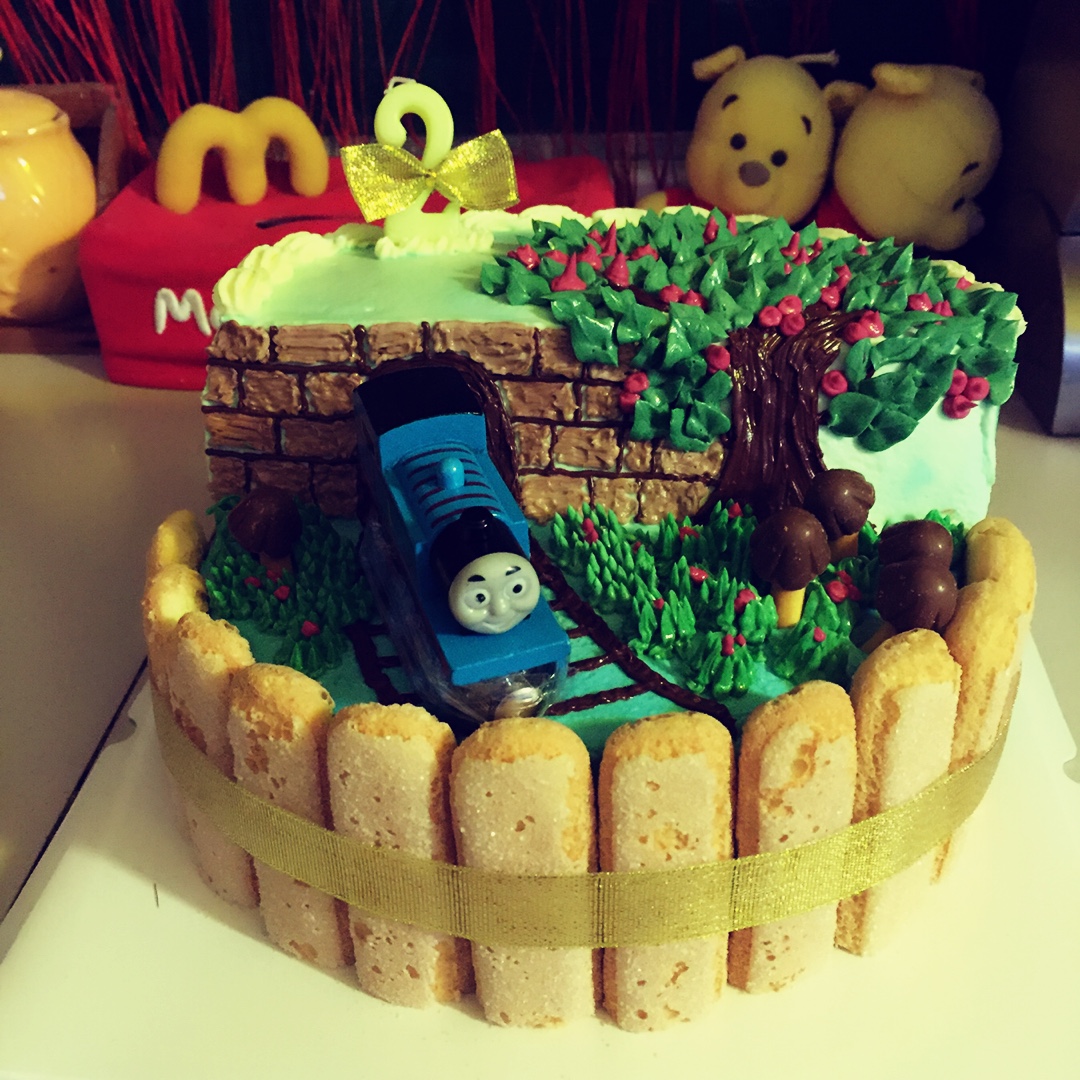 托马斯场景奶油蛋糕