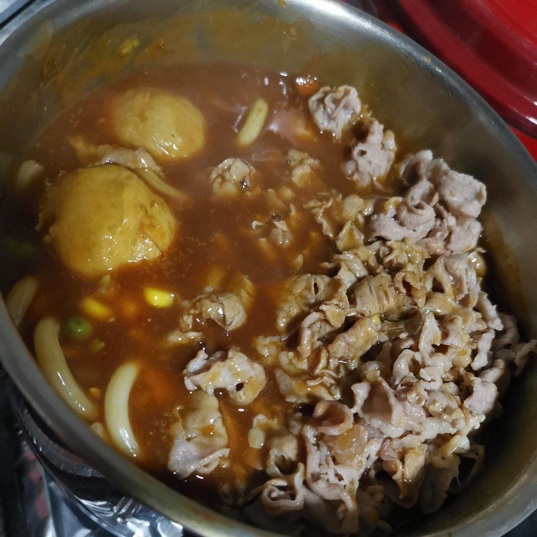 咖喱鱼丸肥牛乌冬面