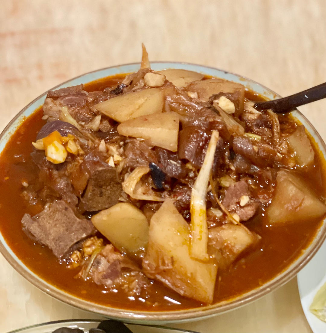 韩式土豆脊骨汤【山姆厨房】