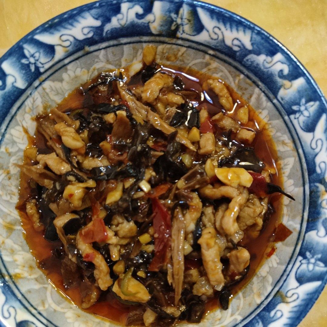 厨师长教你：“鱼香肉丝”的老式做法，味道很赞先收藏了