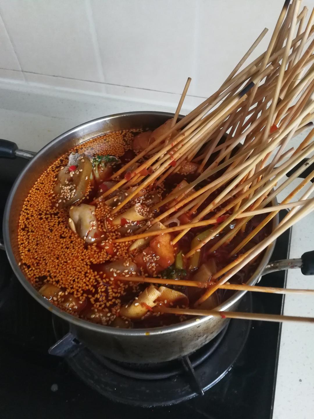 不吃路边摊，不放添加剂，自己在家就能做超好吃的串串香（红油钵钵鸡）