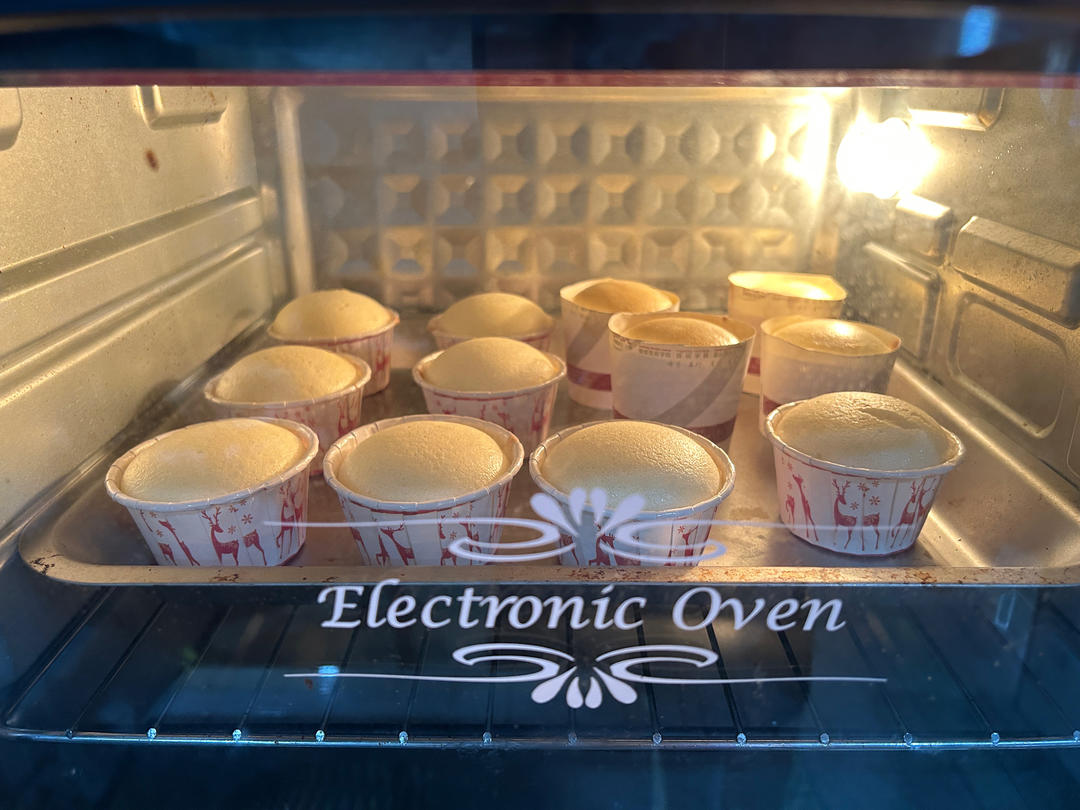 纸杯蛋糕 8寸戚风蛋糕的量