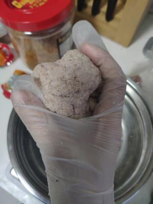 生酮低碳-咸蛋黄肉松糯米煎饼（椰子粉版快手早餐，可创意糯米糍年糕等）的做法 步骤2