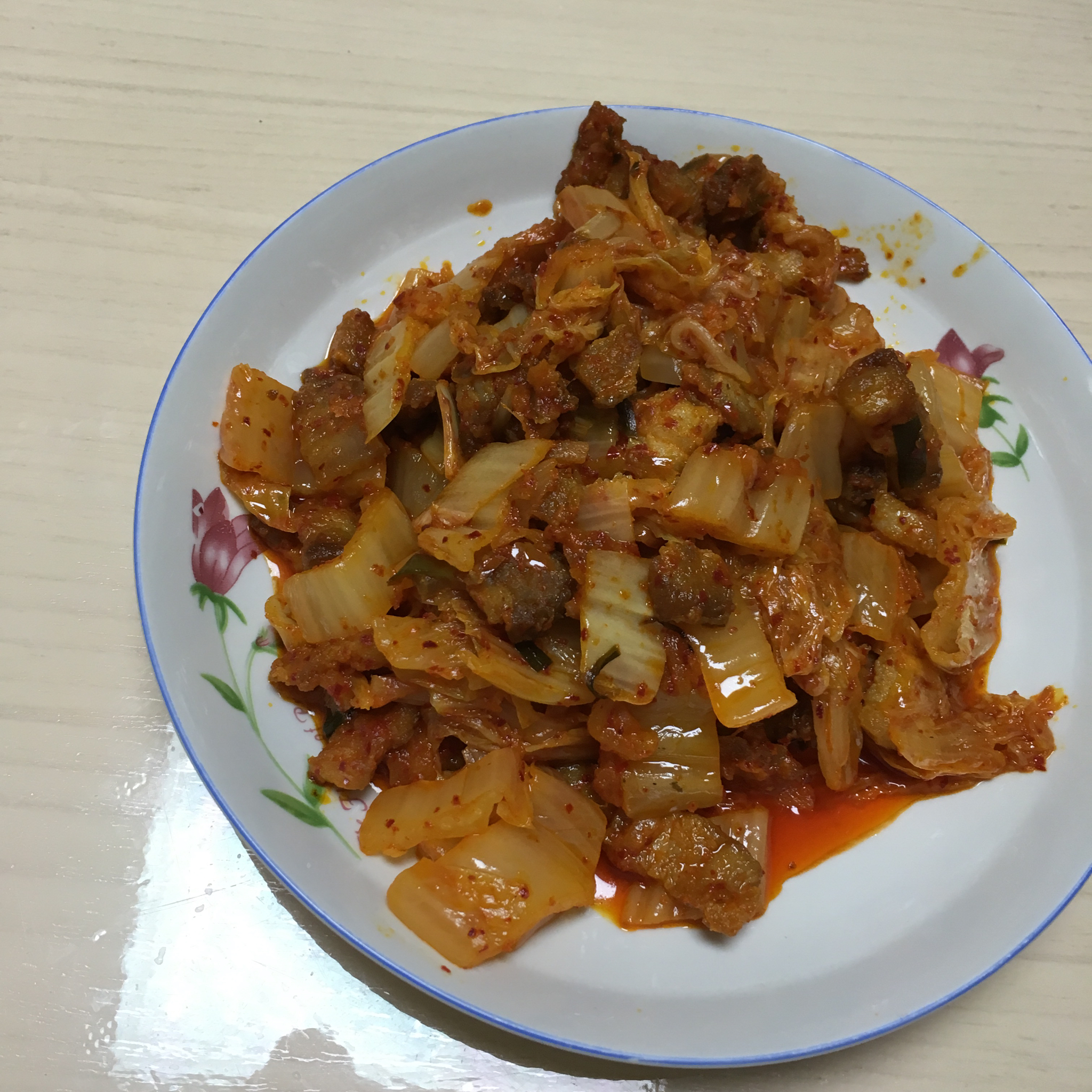 辣白菜炒五花肉