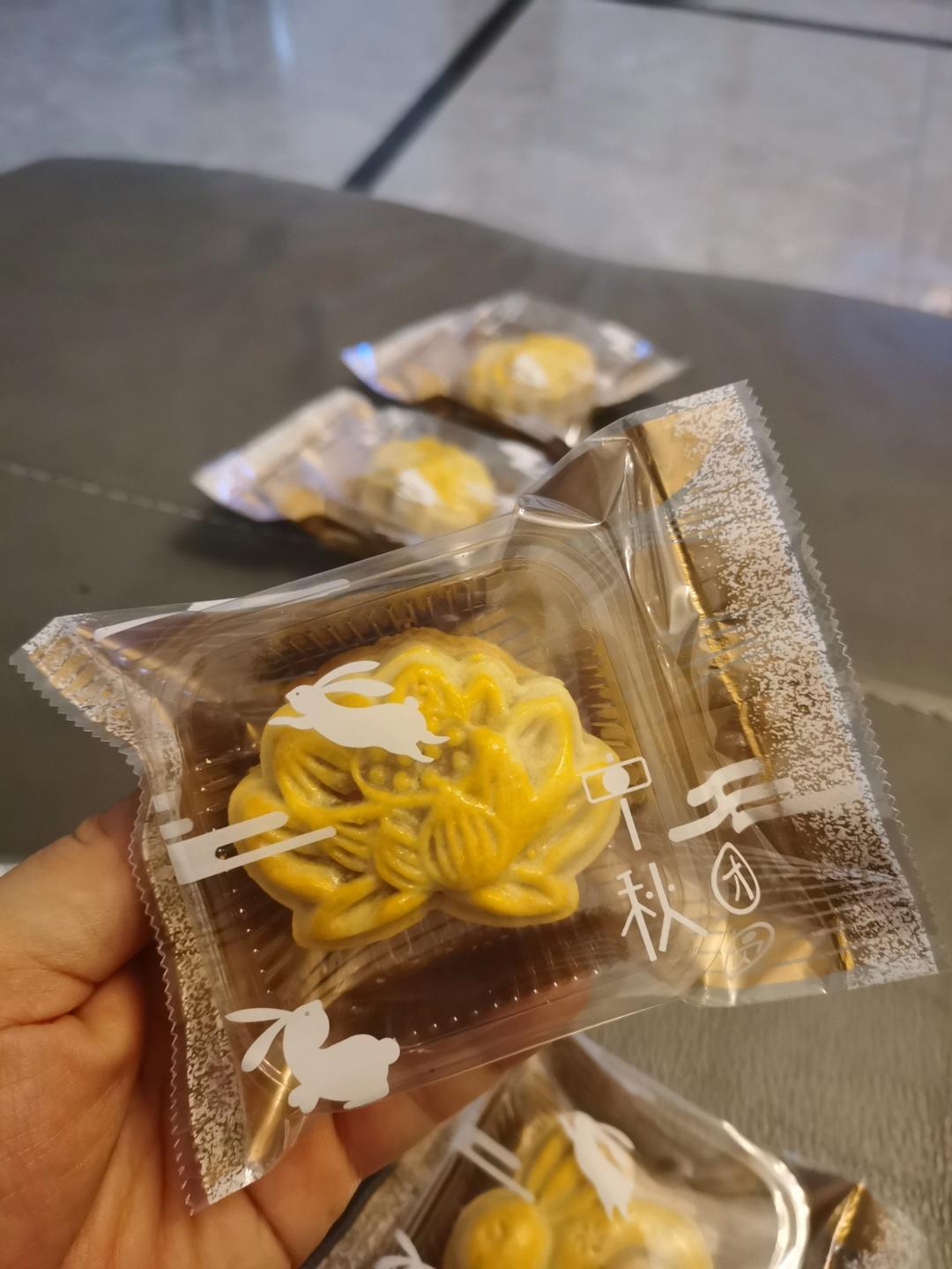 广式蛋黄月饼（75克、50克、各种规格都有）