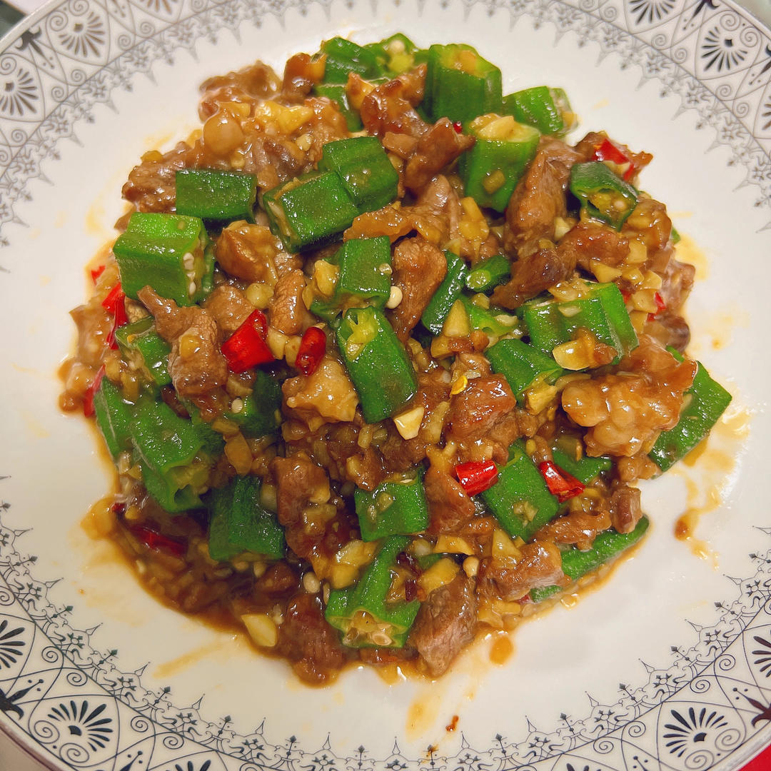 秋葵炒牛肉粒