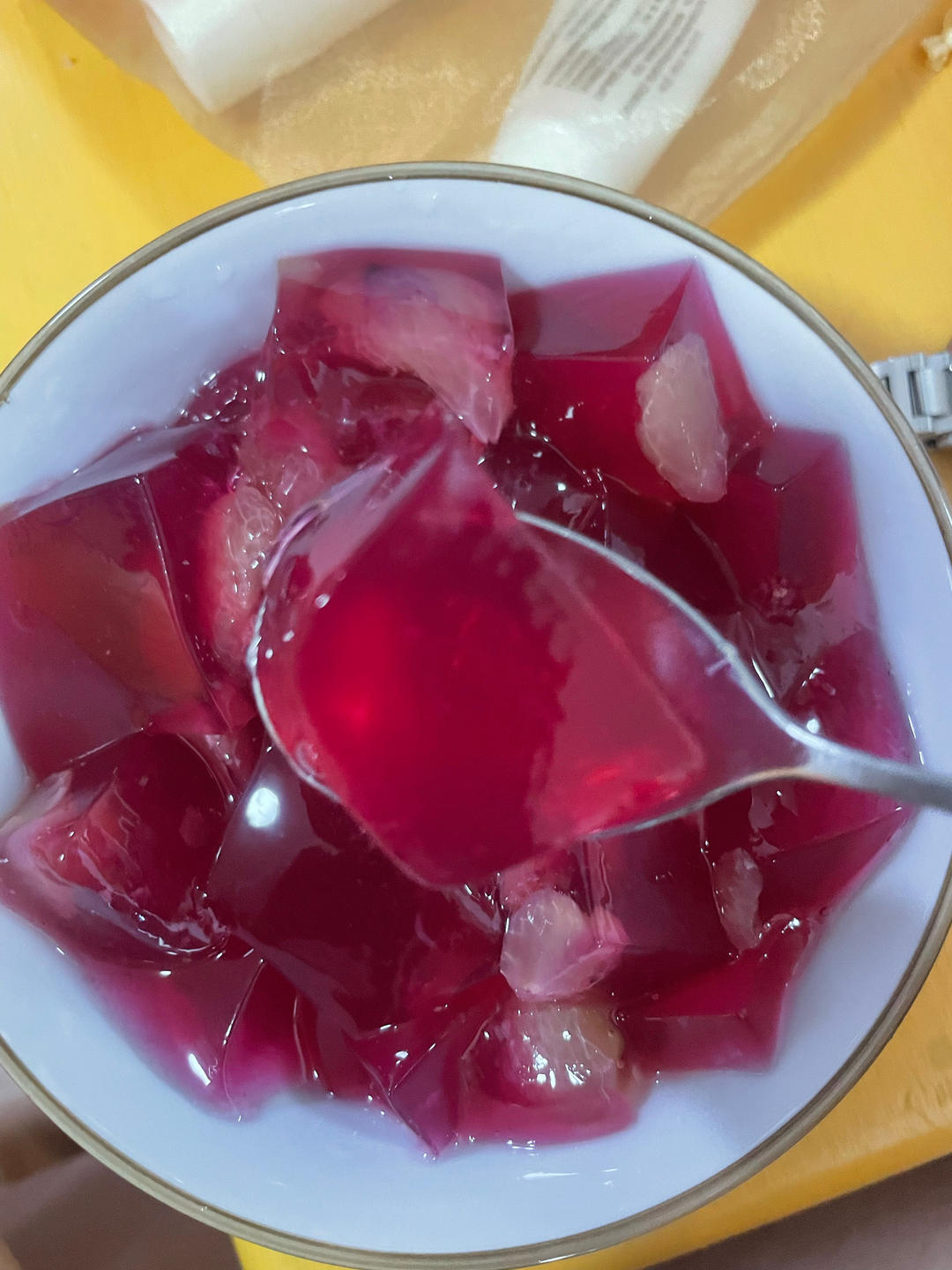 葡萄果冻凉粉