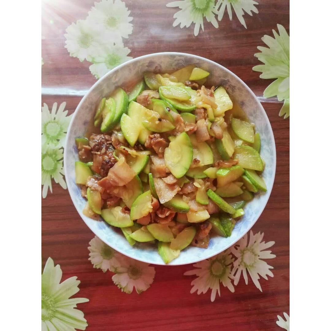 西葫芦炒肉片