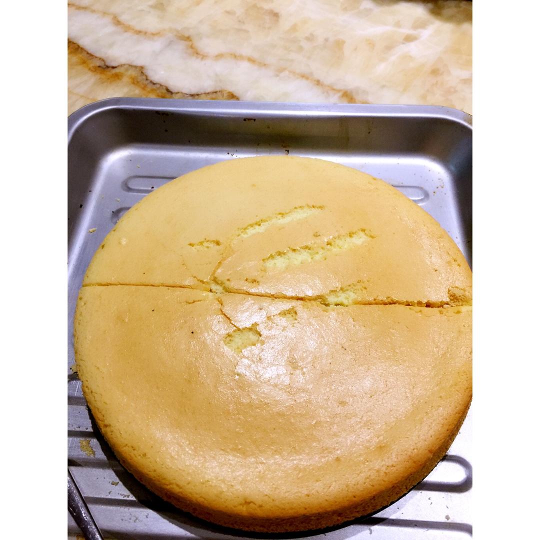 双色拉花戚风蛋糕