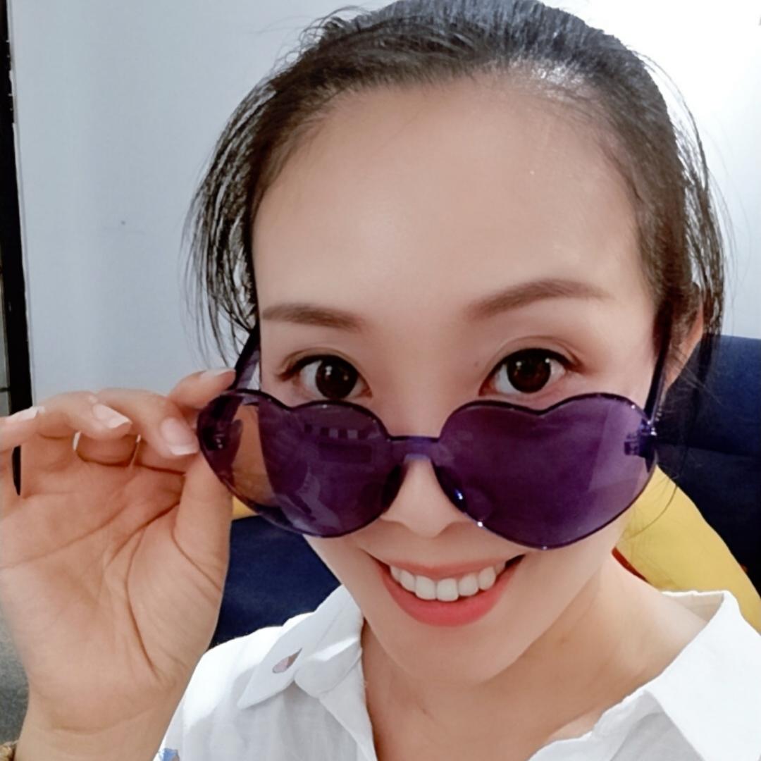 Carolyn亚廷