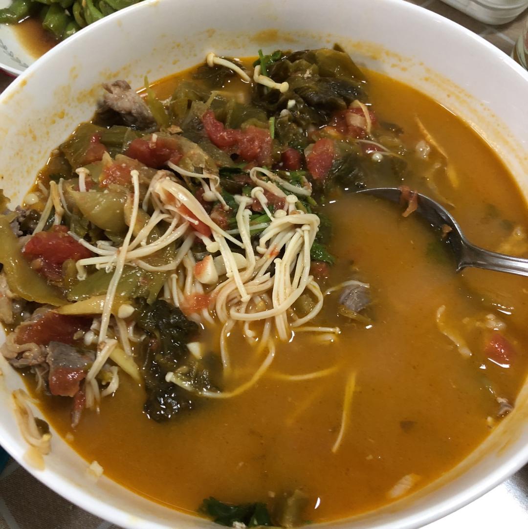 酸菜番茄肥牛