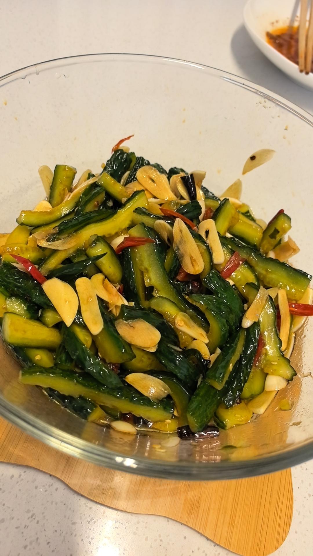 清脆酸爽黄瓜的腌制方法（新手也零失败）