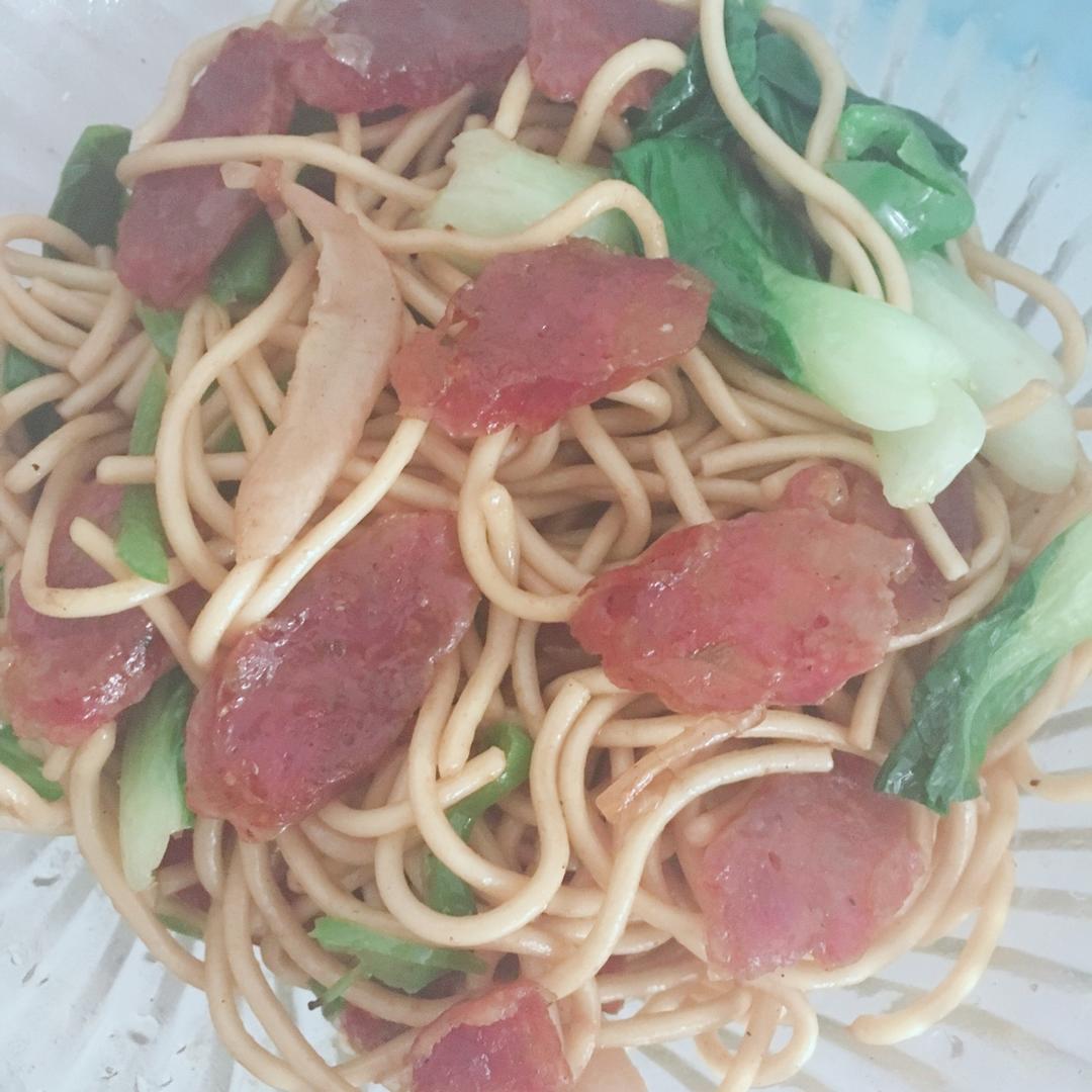 少油条条分明的炒面