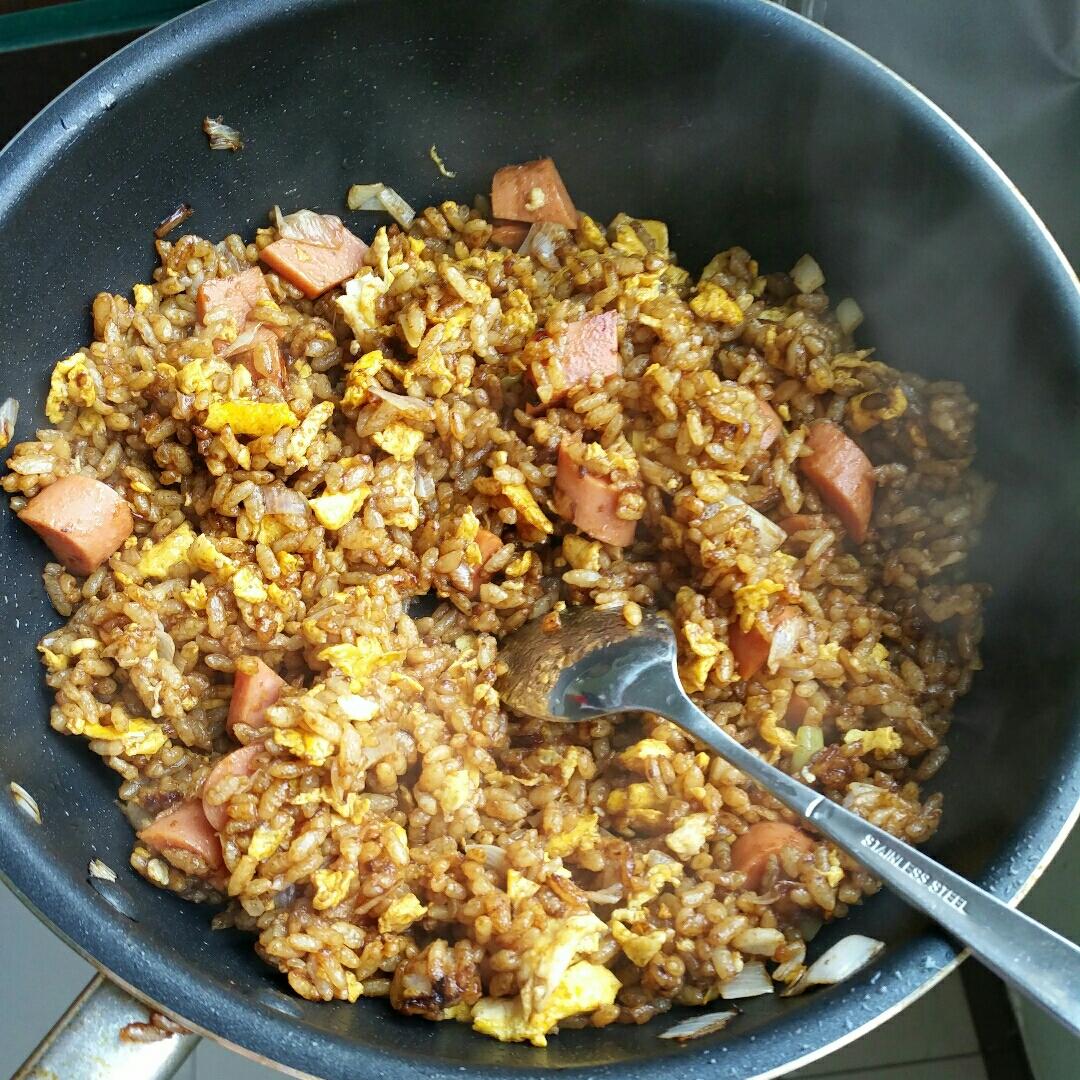酱油炒饭(超级简单)