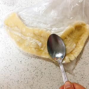 清香可口的香蕉燕麦蛋糕（范志红版）的做法 步骤2