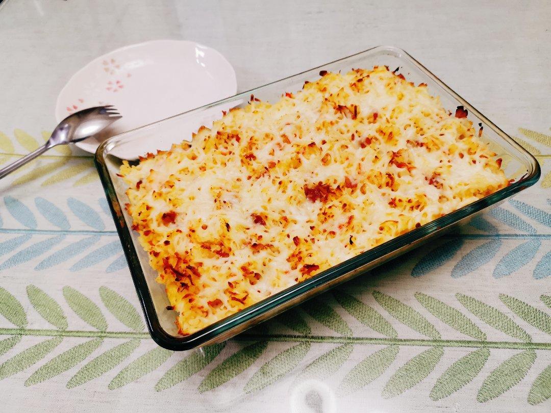虾仁培根芝士焗饭
