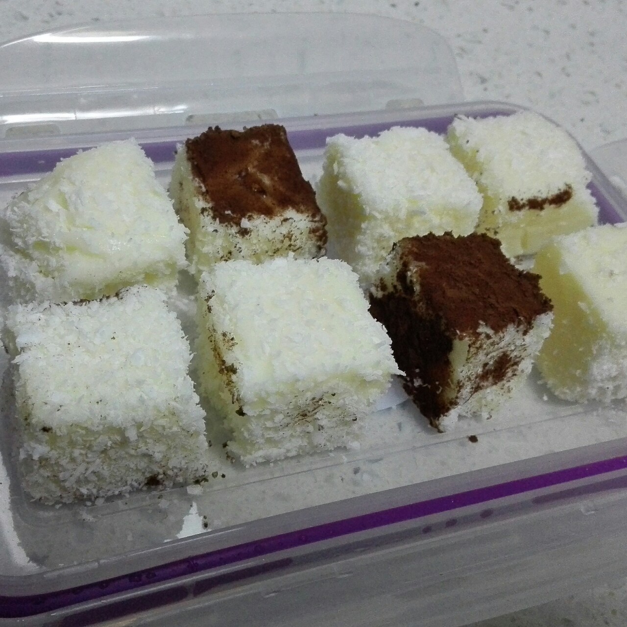 完胜85度C牛奶椰丝小方