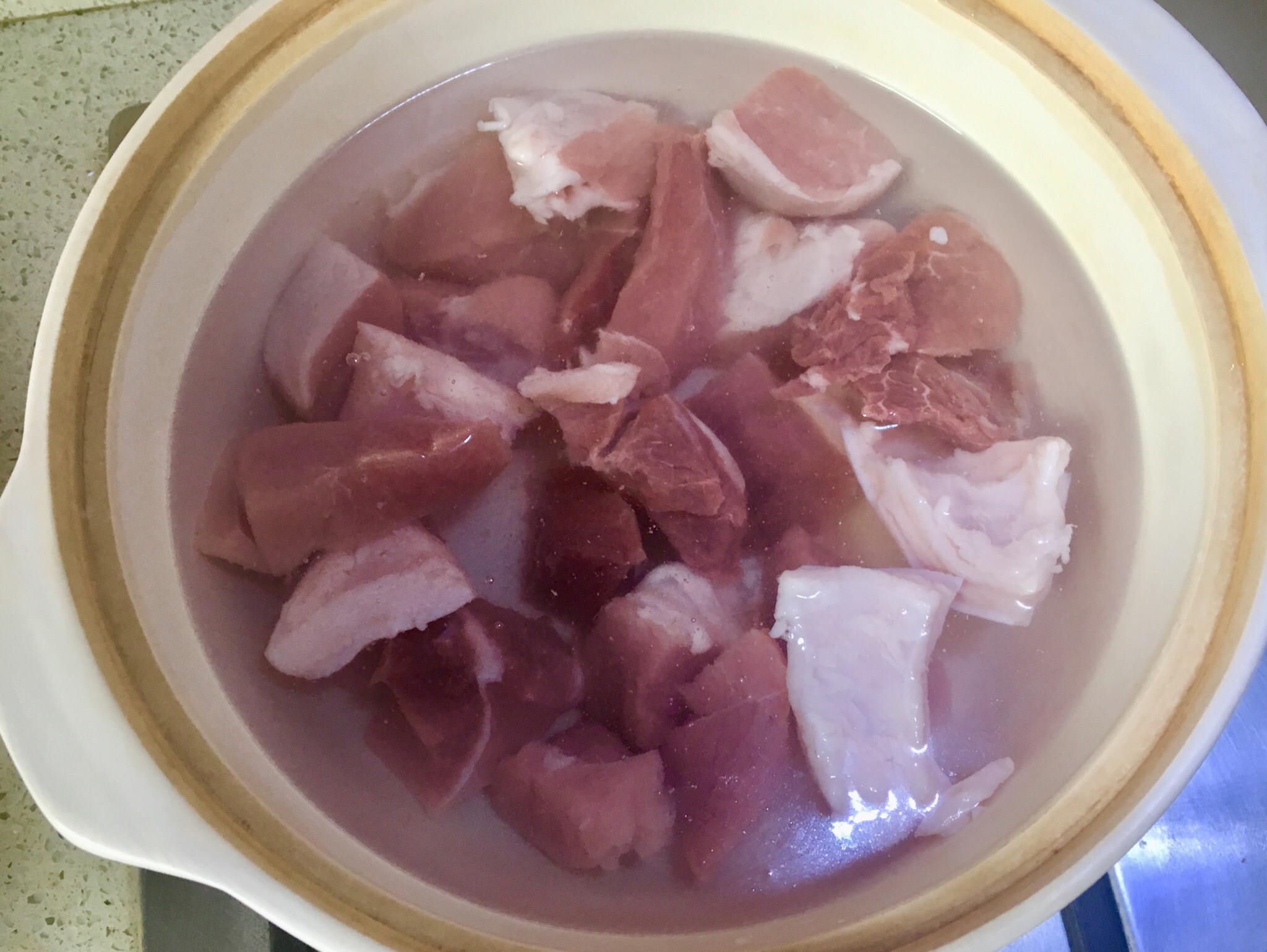 咸鱼烧肉的做法 步骤2
