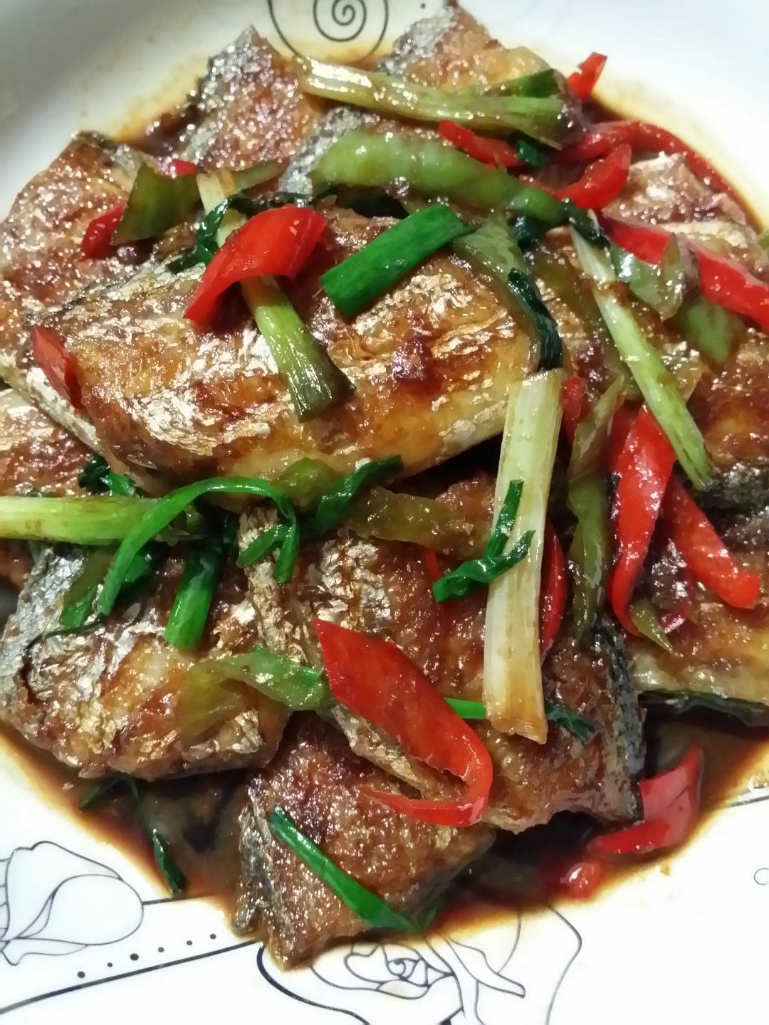 红烧带鱼的做法