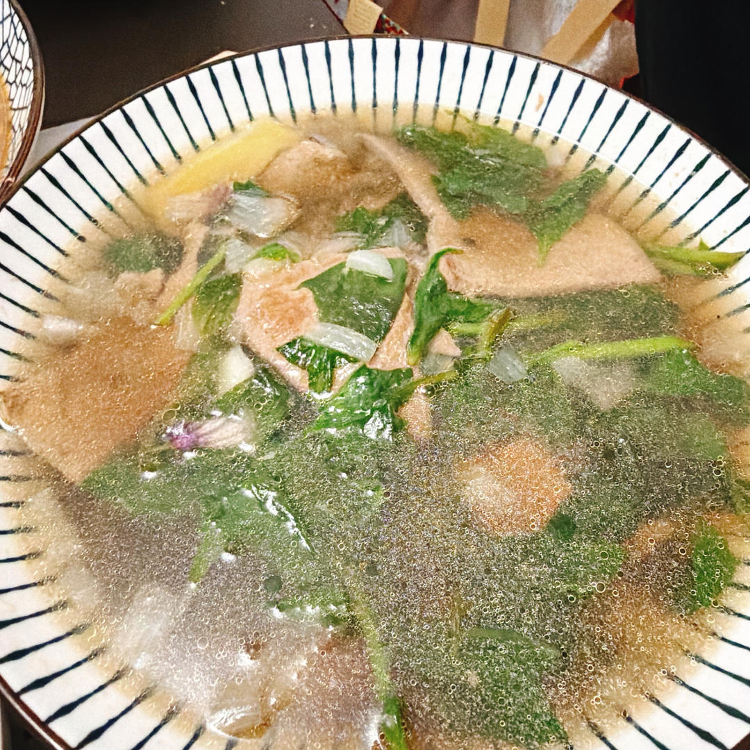 贫血适喝，猪肝瘦肉枸杞汤