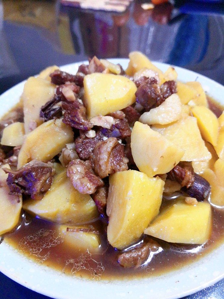 番茄土豆炖牛腩