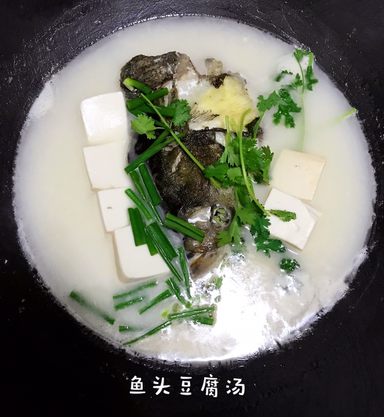 鲫鱼豆腐汤