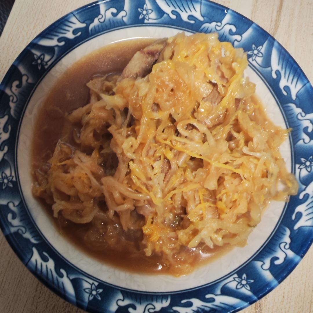 酸菜炖大骨头