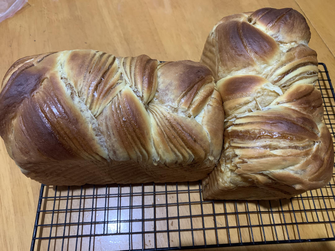 双重拉丝的红糖麻薯吐司