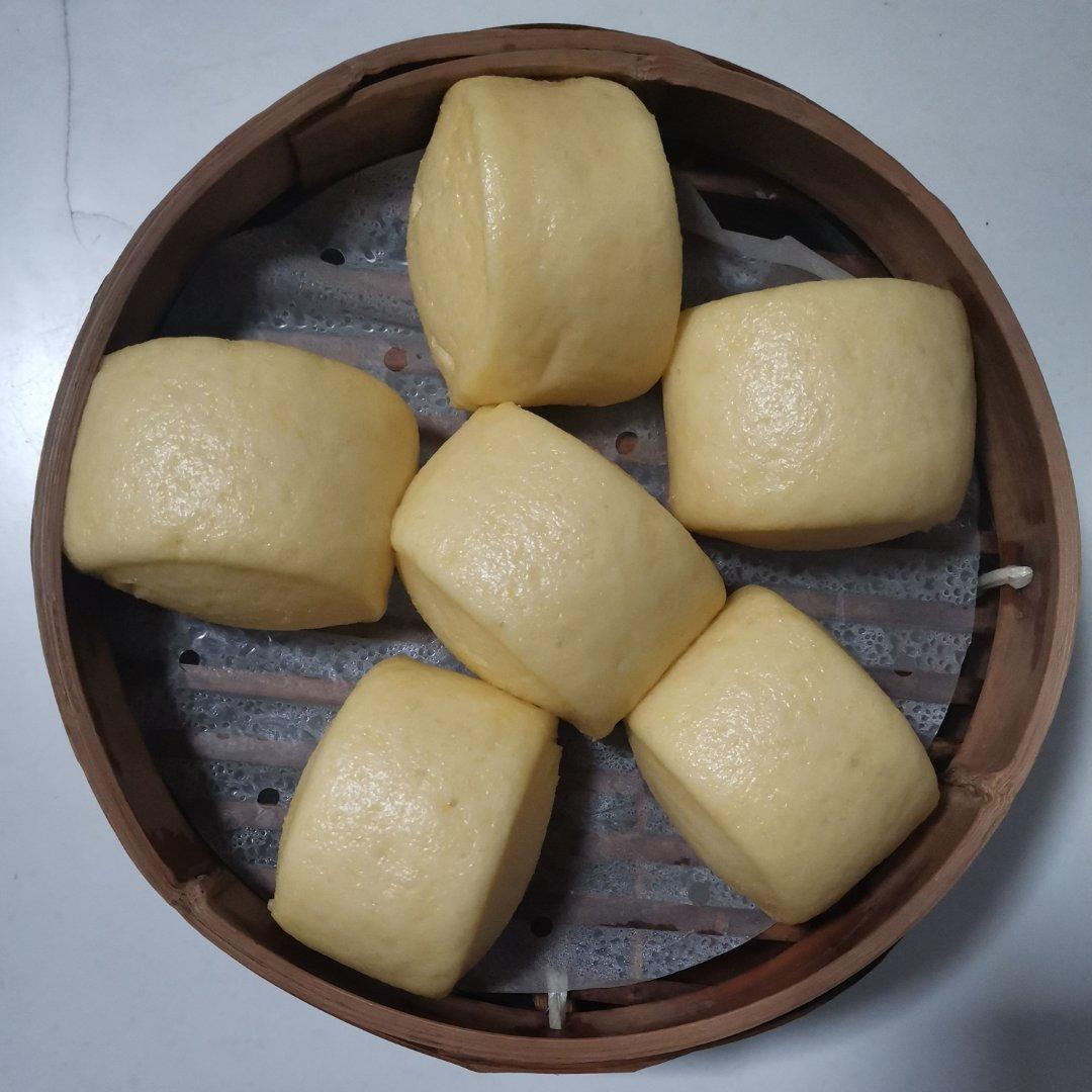 松软有嚼劲的奶香馒头