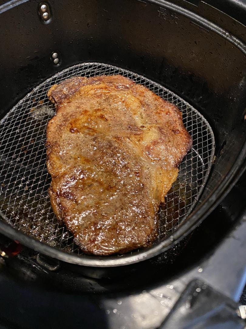 空气炸锅-无油烤牛排