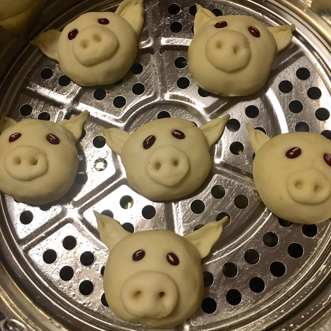 小猪豆沙包