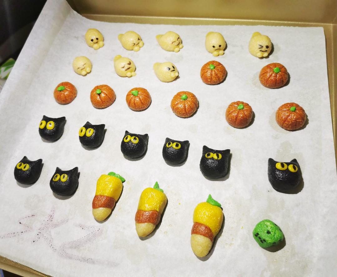 🎃万圣节小怪物们来袭㊙️用勺子舀着吃的小酥饼~