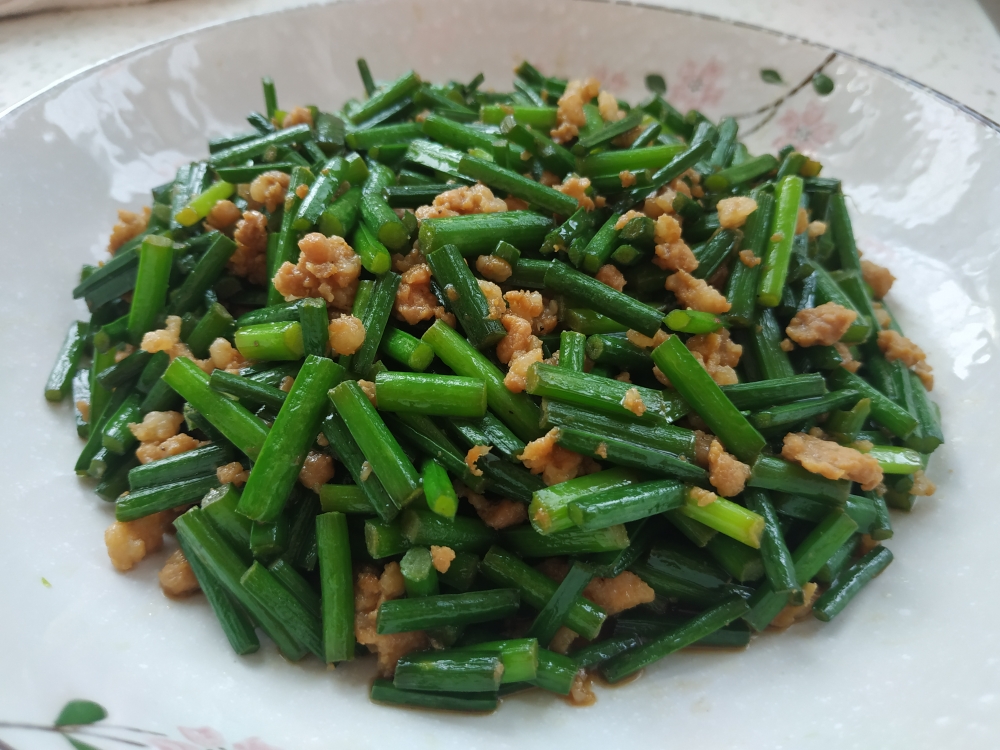 超级快手菜-肉沫韭菜苔的做法