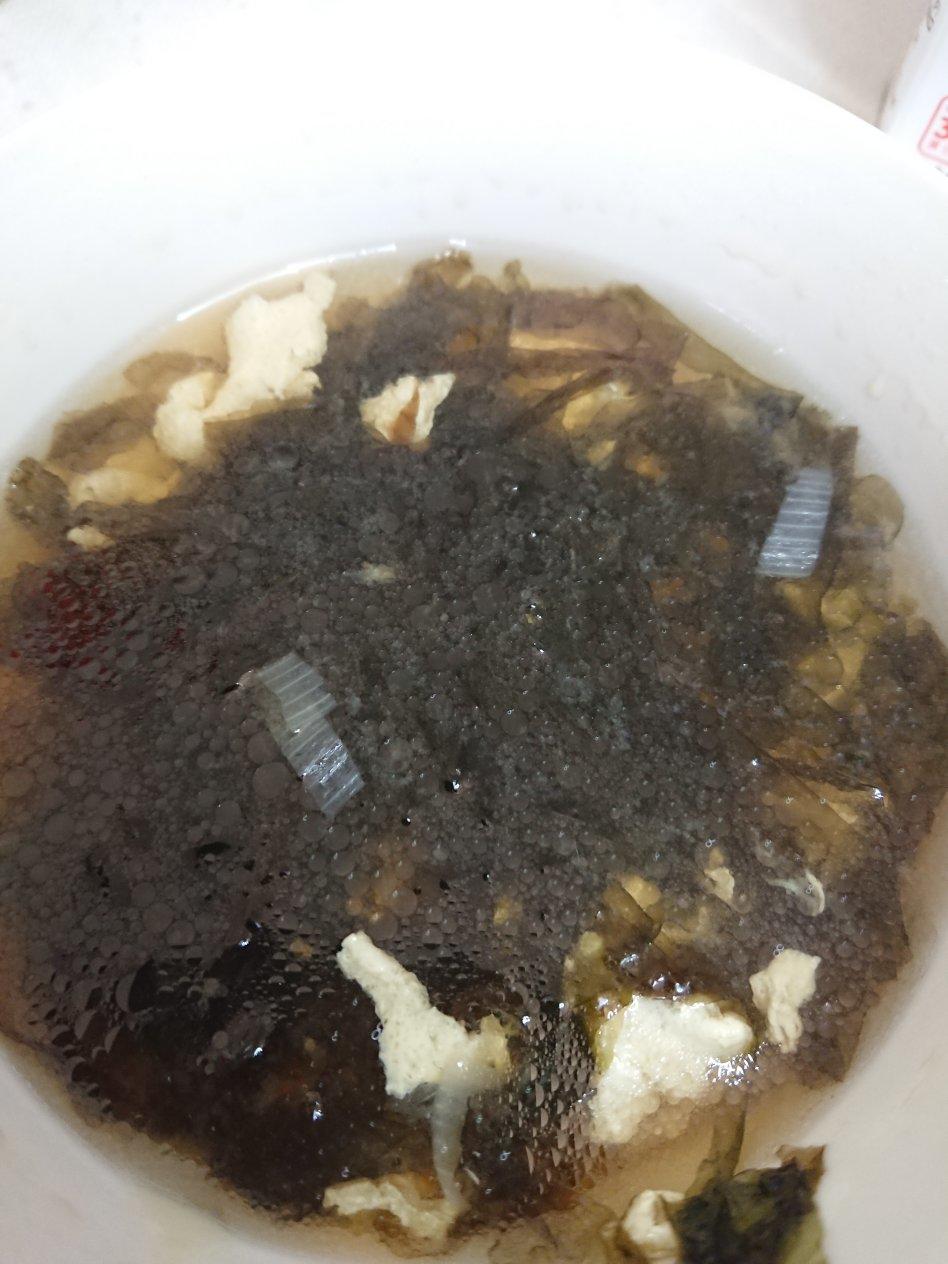 三分钟搞定的虾皮紫菜蛋花汤