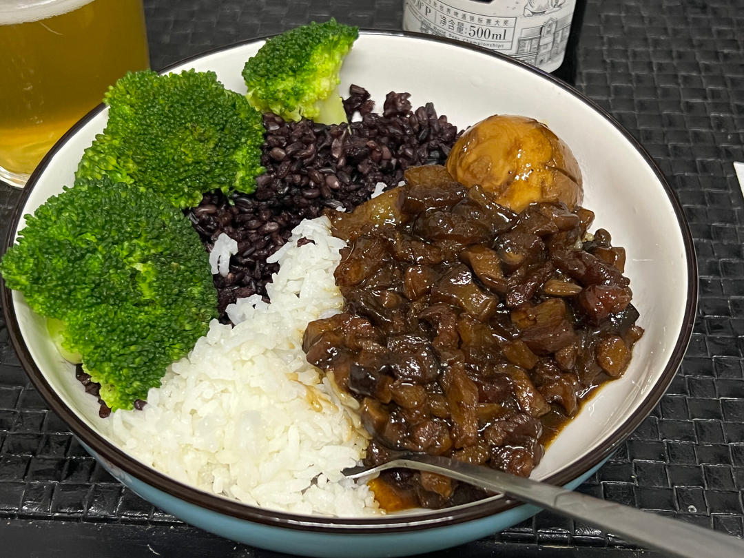 好吃到停不下来的卤肉饭