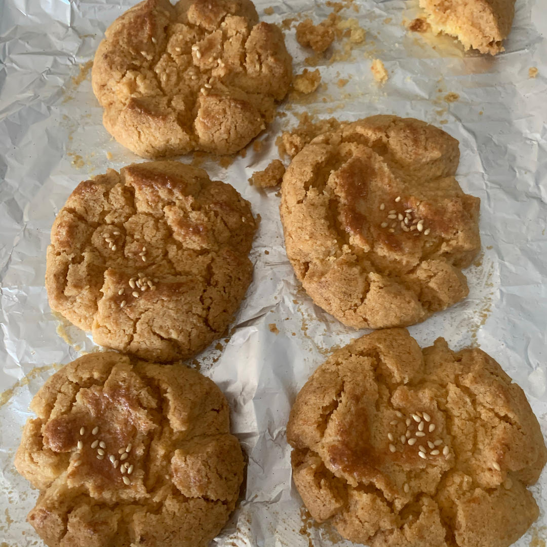 轻轻一按就碎掉的原味桃酥（不输猪油版）