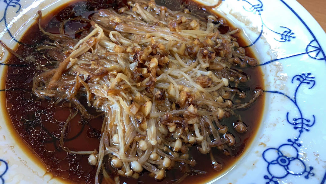 蒜蓉蒸金针菇